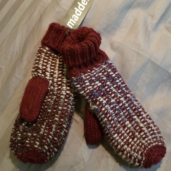 Steve Madden Accessories - Madden Mittens